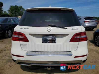 Zdjęcie 6 z 13 samochodu: 2015 MERCEDES-BENZ ML 350 4MATIC VIN:4JGDA5HB7FA466198 - miniatura