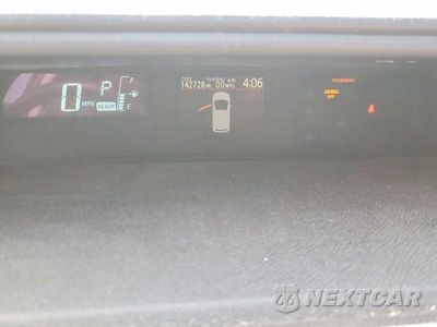 Zdjęcie 9 z 13 samochodu: 2014 TOYOTA PRIUS C TWO VIN:JTDKDTB38E1072183 - miniatura