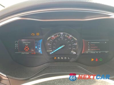 Zdjęcie 9 z 12 samochodu: 2019 FORD FUSION SEL VIN:3FA6P0MUXKR181796 - miniatura