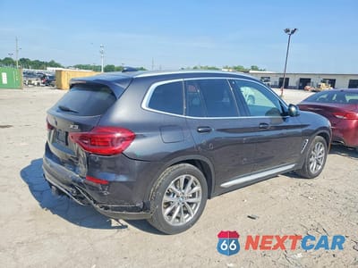 Trzecie zdjęcie samochodu z tyłu: 2018 BMW X3 XDRIVE30I VIN:5UXTR9C53JLC82392 - miniatura