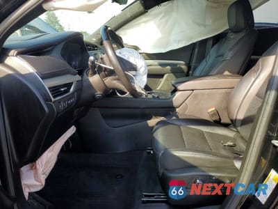 Zdjęcie 7 z 13 samochodu: 2020 CADILLAC XT4 PREMIUM LUXURY VIN:1GYFZDR42LF072648 - miniatura