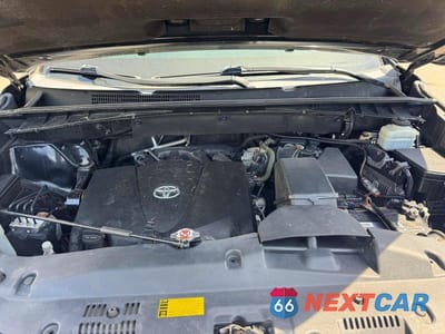 Zdjęcie 8 z 11 samochodu: 2019 TOYOTA HIGHLANDER XLE VIN:5TDJZRFH6KS934563 - miniatura