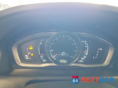 Zdjęcie 9 z 13 samochodu: 2015 VOLVO XC60 VIN:YV4902RM2F2640309 - miniatura
