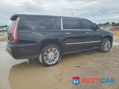 Trzecie zdjęcie samochodu z tyłu: 2018 CADILLAC ESCALADE ESV PLATINUM VIN:1GYS4KKJ1JR276371 - miniatura
