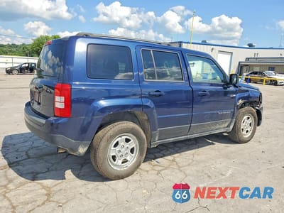 Trzecie zdjęcie samochodu z tyłu: 2015 JEEP PATRIOT SPORT VIN:1C4NJRBBXFD130472 - miniatura