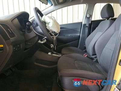 Zdjęcie 7 z 12 samochodu: 2016 KIA RIO LX VIN:KNADM4A3XG6680578 - miniatura