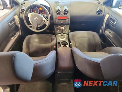 Zdjęcie 8 z 14 samochodu: 2010 NISSAN ROGUE S VIN:JN8AS5MV1AW600806 - miniatura
