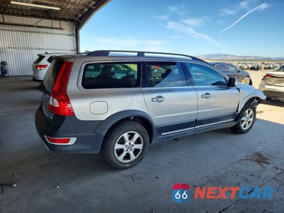 Trzecie zdjęcie samochodu z tyłu: 2010 VOLVO XC70 3.2 VIN:YV4960BZ4A1086682 - miniatura