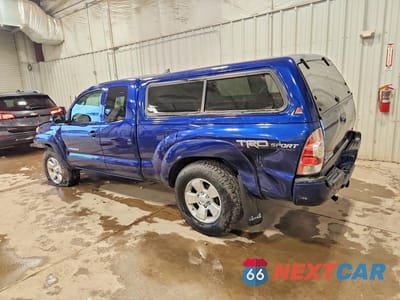 Drugie zdjęcie samochodu z przodu: 2015 TOYOTA TACOMA V6 VIN:5TFUU4EN1FX125624 - miniatura