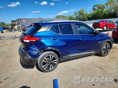 Trzecie zdjęcie samochodu z tyłu: 2020 NISSAN KICKS SR VIN:3N1CP5DV7LL556876 - miniatura