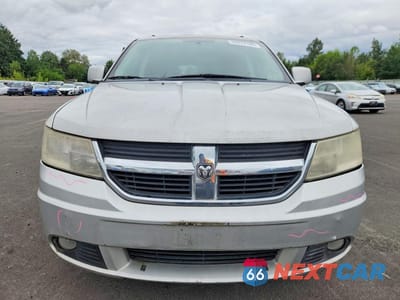 Piąte zdjęcie samochodu w środku: 2010 DODGE JOURNEY SXT VIN:3D4PH5FV7AT225983 - miniatura