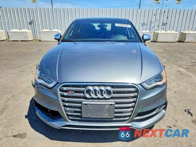 Piąte zdjęcie samochodu w środku: 2015 AUDI S3 PREMIUM PLUS VIN:WAUBFGFF6F1073868 - miniatura