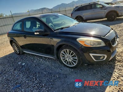 Czwarte zdjęcie samochodu z boku: 2011 VOLVO C30 T5 VIN:YV1672MK6B2191583 - miniatura