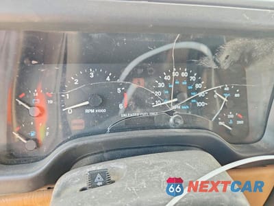 Zdjęcie 9 z 12 samochodu: 1997 JEEP WRANGLER / TJ SE VIN:1J4FY29P6VP440618 - miniatura
