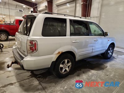 Trzecie zdjęcie samochodu z tyłu: 2007 HONDA PILOT EXL VIN:2HKYF18627H507401 - miniatura