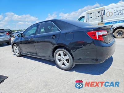 Drugie zdjęcie samochodu z przodu: 2013 TOYOTA CAMRY SE VIN:4T1BF1FK7DU274358 - miniatura