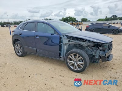 Czwarte zdjęcie samochodu z boku: 2022 MAZDA CX-30 PREFERRED VIN:3MVDMBCLXNM450524 - miniatura