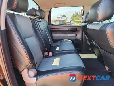 Zdjęcie 10 z 12 samochodu: 2013 TOYOTA TUNDRA CREWMAX SR5 VIN:5TFEY5F14DX137208 - miniatura