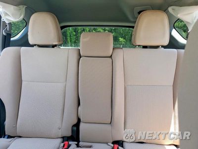 Zdjęcie 10 z 13 samochodu: 2014 TOYOTA RAV4 XLE VIN:2T3WFREV2EW096282 - miniatura
