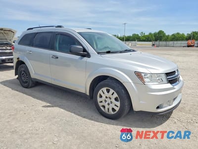 Czwarte zdjęcie samochodu z boku: 2014 DODGE JOURNEY SE VIN:3C4PDDAG0ET257840 - miniatura