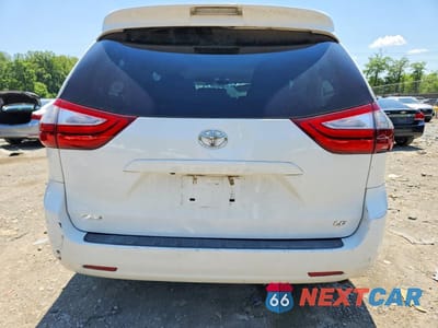 Zdjęcie 6 z 13 samochodu: 2017 TOYOTA SIENNA LE VIN:5TDKZ3DC7HS837230 - miniatura