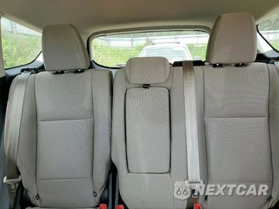 Zdjęcie 10 z 13 samochodu: 2018 FORD ESCAPE SE VIN:1FMCU9GD5JUA37873 - miniatura