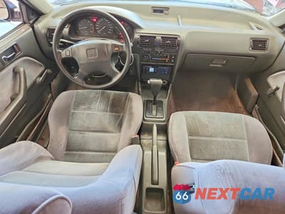 Zdjęcie 8 z 12 samochodu: 1993 HONDA ACCORD DX VIN:1HGCB7248PA010071 - miniatura