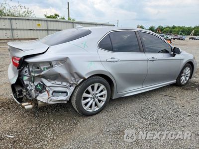 Trzecie zdjęcie samochodu z tyłu: 2019 TOYOTA CAMRY SE VIN:4T1B11HK3KU747651 - miniatura