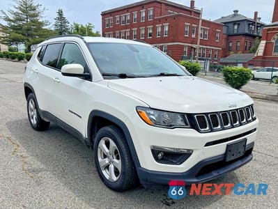 Drugie zdjęcie samochodu z przodu: 2018 JEEP COMPASS LATITUDE VIN:3C4NJDBBXJT185851 - miniatura