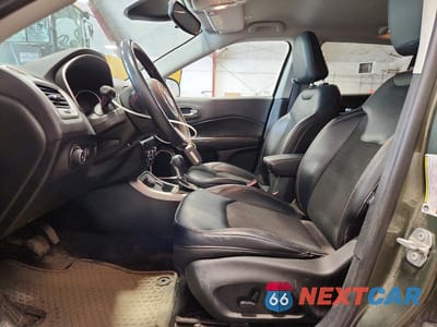 Zdjęcie 7 z 13 samochodu: 2018 JEEP COMPASS LATITUDE VIN:3C4NJDBB6JT185300 - miniatura