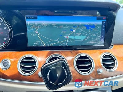 Zdjęcie 11 z 13 samochodu: 2017 MERCEDES-BENZ E 300 4MATIC VIN:WDDZF4KB8HA132821 - miniatura