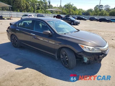 Czwarte zdjęcie samochodu z boku: 2016 HONDA ACCORD LX VIN:1HGCR2F37GA240670 - miniatura