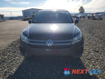 Piąte zdjęcie samochodu w środku: 2012 VOLKSWAGEN TIGUAN S VIN:WVGBV7AX6CW503009 - miniatura
