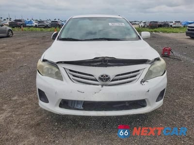 Piąte zdjęcie samochodu w środku: 2013 TOYOTA COROLLA LE VIN:2T1BU4EE6DC977261 - miniatura