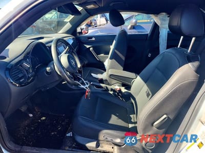 Zdjęcie 7 z 12 samochodu: 2018 VOLKSWAGEN BEETLE S VIN:3VWFD7AT0JM709944 - miniatura