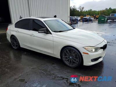 Czwarte zdjęcie samochodu z boku: 2013 BMW 335 I VIN:WBA3A9C51DF475940 - miniatura