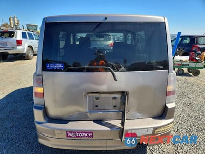Zdjęcie 6 z 13 samochodu: 2006 TOYOTA SCION XB VIN:JTLKT324964054694 - miniatura