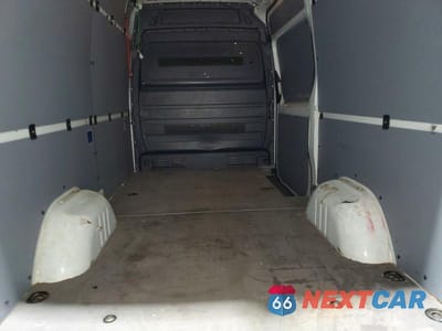Zdjęcie 10 z 13 samochodu: 2017 MERCEDES-BENZ SPRINTER 2500 VIN:WD3PE7CD9HP577257 - miniatura
