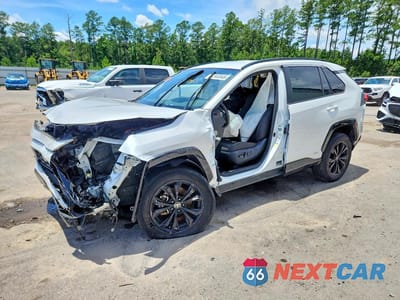 2024 TOYOTA RAV4 SE 4T3T6RFV4RU141942 - główne zdjęcie licytacji z USA - miniatura
