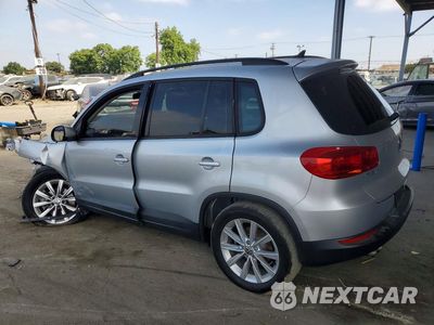 Drugie zdjęcie samochodu z przodu: 2017 VOLKSWAGEN TIGUAN S VIN:WVGAV7AX9HK051776 - miniatura