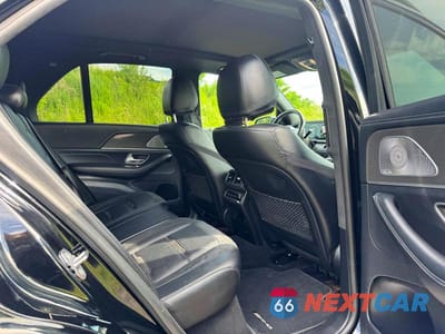 Zdjęcie 11 z 14 samochodu: 2021 MERCEDES-BENZ GLE 63 AMG 4MATIC VIN:4JGFB8KB4MA403220 - miniatura
