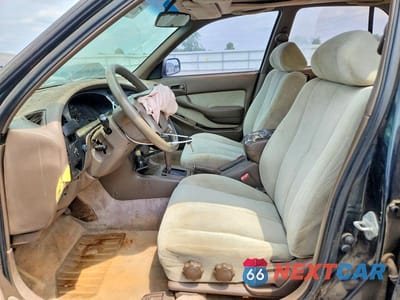 Zdjęcie 7 z 12 samochodu: 1994 TOYOTA CAMRY LE VIN:4T1SK12EXRU350447 - miniatura