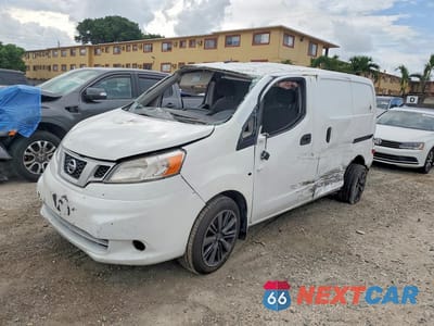 2015 NISSAN NV200 SV 3N6CM0KN8FK706903 - główne zdjęcie licytacji z USA - miniatura