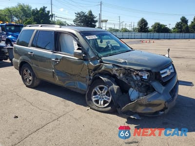 Czwarte zdjęcie samochodu z boku: 2006 HONDA PILOT EX VIN:5FNYF28486B038915 - miniatura