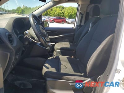 Zdjęcie 7 z 13 samochodu: 2016 MERCEDES-BENZ METRIS VIN:WD3PG2EA1G3084131 - miniatura