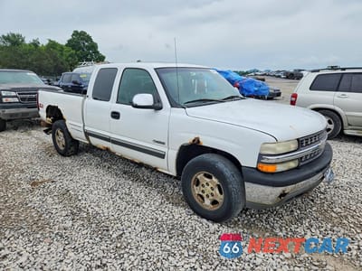 Czwarte zdjęcie samochodu z boku: 2002 CHEVROLET SILVERADO K1500 VIN:1GCEK19T52E208481 - miniatura