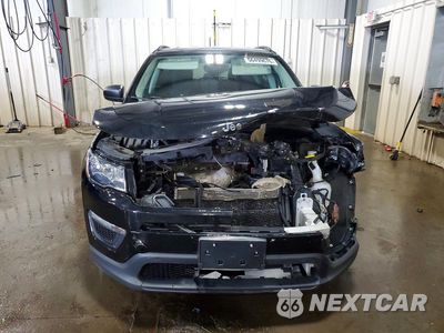 Piąte zdjęcie samochodu w środku: 2017 JEEP COMPASS SPORT VIN:3C4NJCAB8HT672620 - miniatura