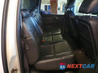 Zdjęcie 10 z 12 samochodu: 2011 CADILLAC ESCALADE EXT LUXURY VIN:3GYT4MEFXBG194230 - miniatura