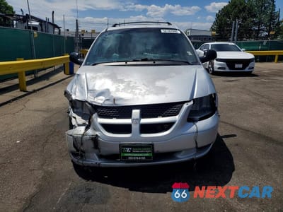 Piąte zdjęcie samochodu w środku: 2004 DODGE GRAND CARAVAN SE VIN:1D4GP24R94B502968 - miniatura
