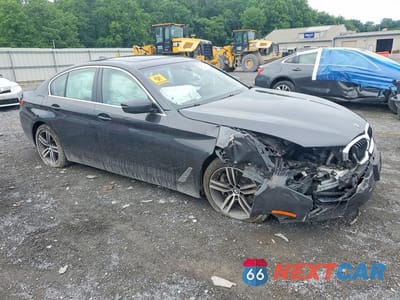 Czwarte zdjęcie samochodu z boku: 2021 BMW 530 XI VIN:WBA13BJ02MWX19403 - miniatura